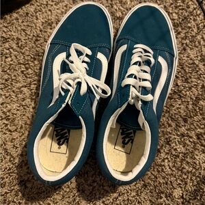Brand new vans sneakers. Men’s size 9 or women’s size 10.5. Never worn